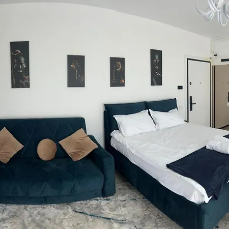 Alexxa Family Meraki &