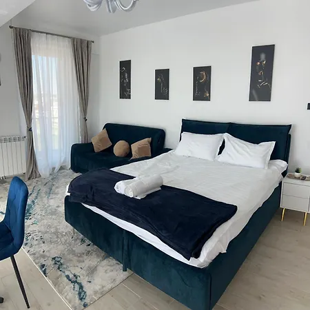 Alexxa Family Meraki & *